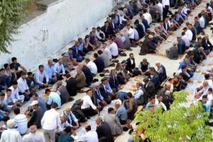 Aşiret d&uuml;ğ&uuml;n&uuml;nde 100 koyun kesildi