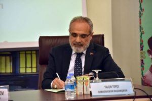Top&ccedil;u: Ankara'yı masaya bir men&uuml; olarak sunmak niyetindeler