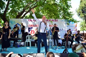Bursa Cumalıkızık Ahududu Festivali'nde renkli g&ouml;r&uuml;nt&uuml;ler