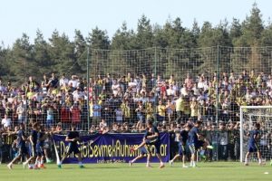 Fenerbah&ccedil;e'de yeni sezon hazırlıkları s&uuml;r&uuml;yor