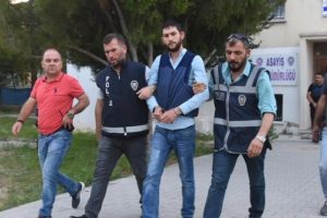Simav'da işadamını &ouml;ld&uuml;ren ş&uuml;pheli adliyeye sevk edildi