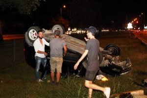 Ara&ccedil; takla attı burunları bile kanamadı!