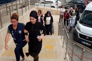 Zonguldak'ta FET&Ouml;'den 8 kişi adliyede