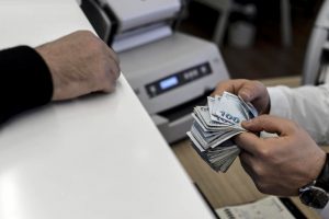 Bankacılık sekt&ouml;r&uuml;n&uuml;n kredi hacmi arttı