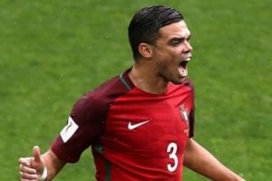 Beşiktaş'ta Pepe ısrarı s&uuml;r&uuml;yor