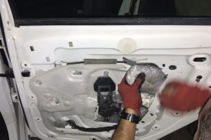Aracın kaportasında 40 kilo esrar ele ge&ccedil;irildi