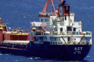 T&uuml;rk bayraklı gemiye Yunan sahil g&uuml;venliği uyarı ateşi a&ccedil;tı