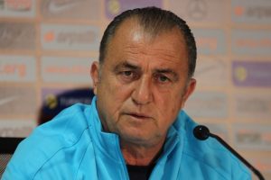 Fatih Terim'den Hakan &Ccedil;alhanoğlu'na tam destek