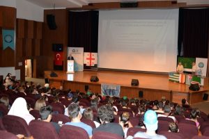 Bursa'da &Ccedil;erkez Kampı'nda b&ouml;lgesel barış konuşulacak