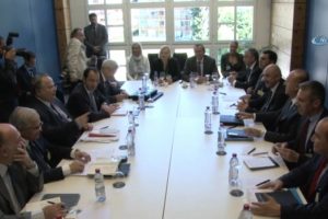 Kıbrıs Konferansı 5'li toplantıyla devam ediyor
