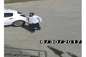 '&Ccedil;ocuğunu aşıya getir' diyen doktorlara sinirlenip, ter&ouml;r estirdi