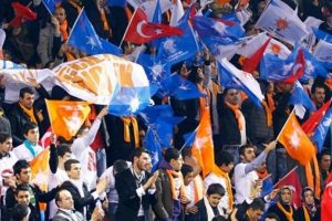 AK Parti teşkilatlarında b&uuml;y&uuml;k değişim!