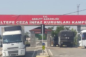 CHP Bursa Milletvekil Aydın, Berberoğlu'nu ziyaret etti