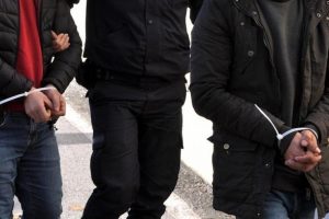 27 kişiye ByLock'tan g&ouml;zaltı