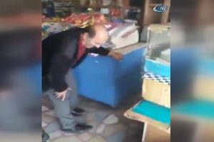 Esnafın g&uuml;lme krizi herkesi g&uuml;ld&uuml;rd&uuml;!