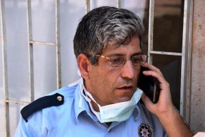 Polis emekli &ouml;ğretmenin kızına: 'Alo babanız vefat etti'
