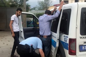 Başkasının yerine ehliyet sınavına giren 5 kişi yakalandı