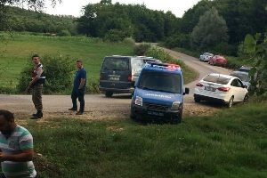 Sakarya'da Suriyeli hamile kadına tecav&uuml;z edip, &ccedil;ocuğu ile birlikte &ouml;ld&uuml;rd&uuml;ler