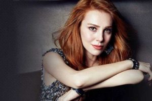 El&ccedil;in Sangu'nun yeni kanalı Kanal D oldu!