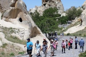 Turist rehberleri Kapadokya i&ccedil;in kolları sıvadı