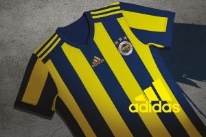Fenerbah&ccedil;e'nin yeni sezon &ccedil;ubuklu forması belli oldu