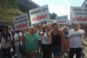 Yeşil Sol Parti Bursa'dan CHP mitingine &ccedil;ağrı