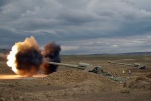 Azerbaycan saldırı girişiminde olan Ermeni birliklerini vurdu