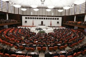 TBMM'de yumruk atana 10 bin TL para cezası