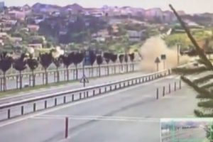 Film sahnesi gibi kaza kamerada