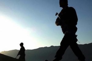 1 ter&ouml;rist teslim oldu, 2 işbirlik&ccedil;i g&ouml;zaltına alındı