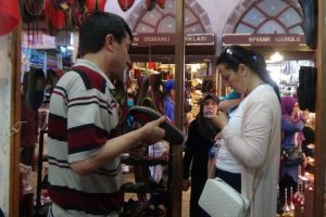 Sıcaklarda &ccedil;arık ve yemeni ile nostaljik serinlik