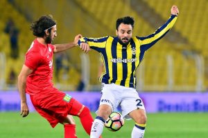 Fenerbah&ccedil;e'de Volkan Şen ile yollar ayrıldı