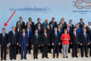 Macron G20 fotoğrafında protokol yer değiştirdi