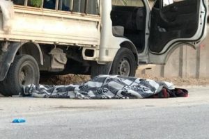Kaza yapan kamyonet kadınların arasına daldı: 1 &ouml;l&uuml;, 7 yaralı