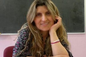 Yılın &ouml;ğretmeni se&ccedil;ilen sahte &ouml;ğretmene ilk ceza geldi!