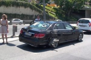 D&uuml;ğ&uuml;ne giden gelin ve damat karakolluk oldu
