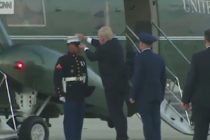 Donald Trump r&uuml;zg&acirc;ra yenildi