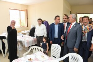 Bursa Orhaneli'de &ccedil;atısı &ccedil;&ouml;ken k&ouml;y konağı yeniden hizmete a&ccedil;ıldı