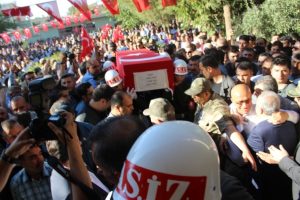Şanlıurfalı şehidi binler uğurladı