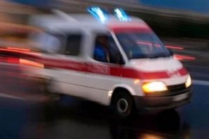 "Zehirlendik, otoyoldayız" ihbarı harekete ge&ccedil;irdi