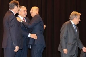 Anastasiadis federal &ccedil;&ouml;z&uuml;m&uuml; masada bıraktı