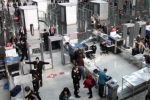 Akfen Holding hisselerinin Aeroports de Paris'e devredilmesine onay &ccedil;ıktı