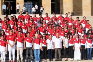 Şehit ve gazi &ccedil;ocuklarından Anıtkabir'e ziyaret