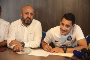 Adana Demirspor Rustemovic ile imzaladı