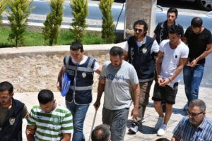 3 kişi PKK propagandasından tutuklandı