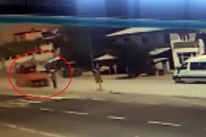 Silindirin altında kalan muhtar hayatını kaybetti