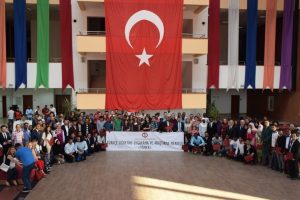 T&Ouml;MER T&uuml;rk&ccedil;e hazırlık kursları ilk mezunlarını verdi