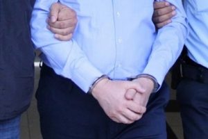Turgut &Ouml;zal &Uuml;niversitesinde FET&Ouml; operasyonu: 40 g&ouml;zaltı kararı