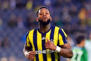Lens'ten Fenerbah&ccedil;elileri heyecanlandıran paylaşım