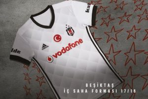 İşte Beşiktaş'ın 3 yıldızlı yeni sezon forması